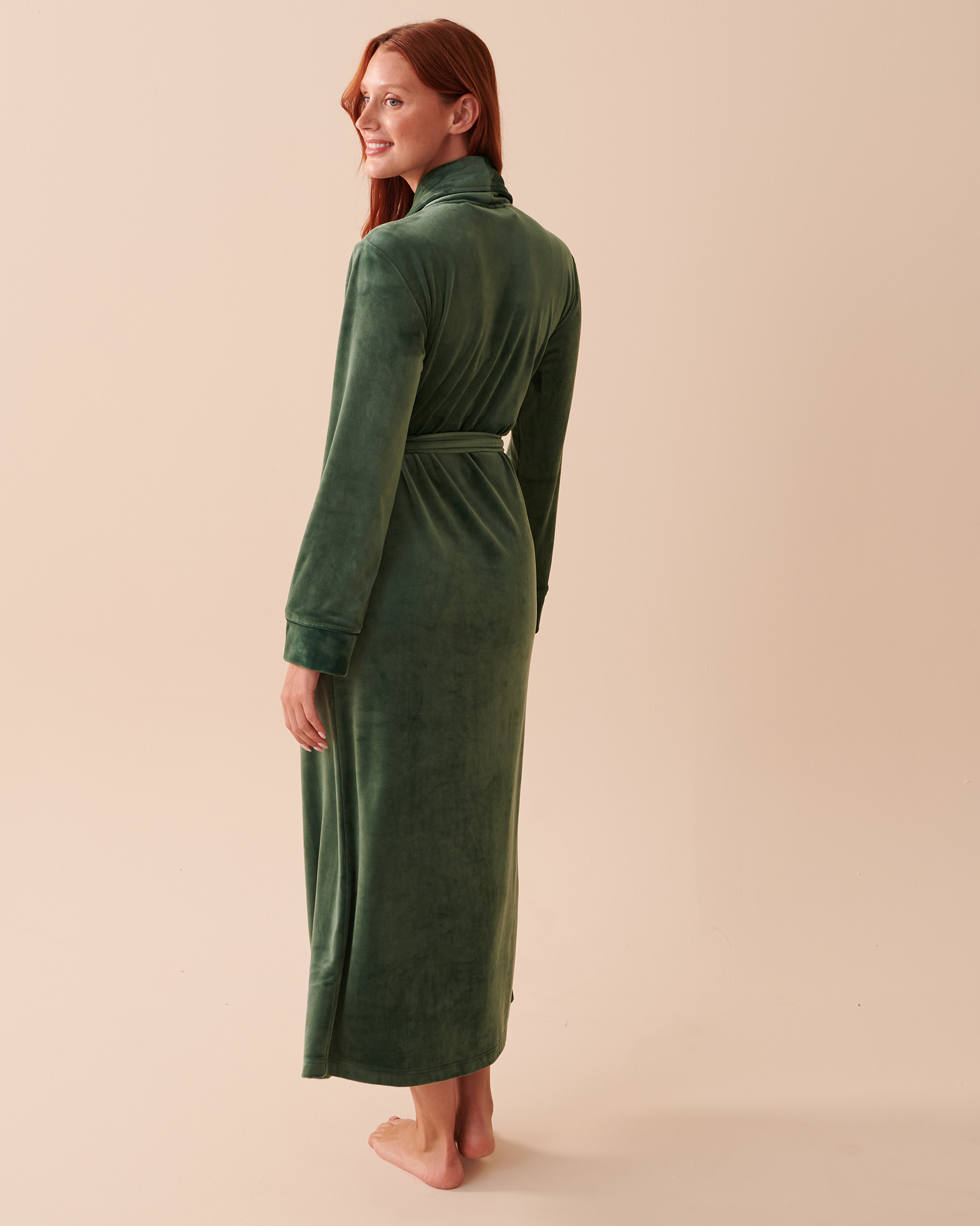 la Vie en Rose Women’s Pine Green Velvety Softness Long Robe