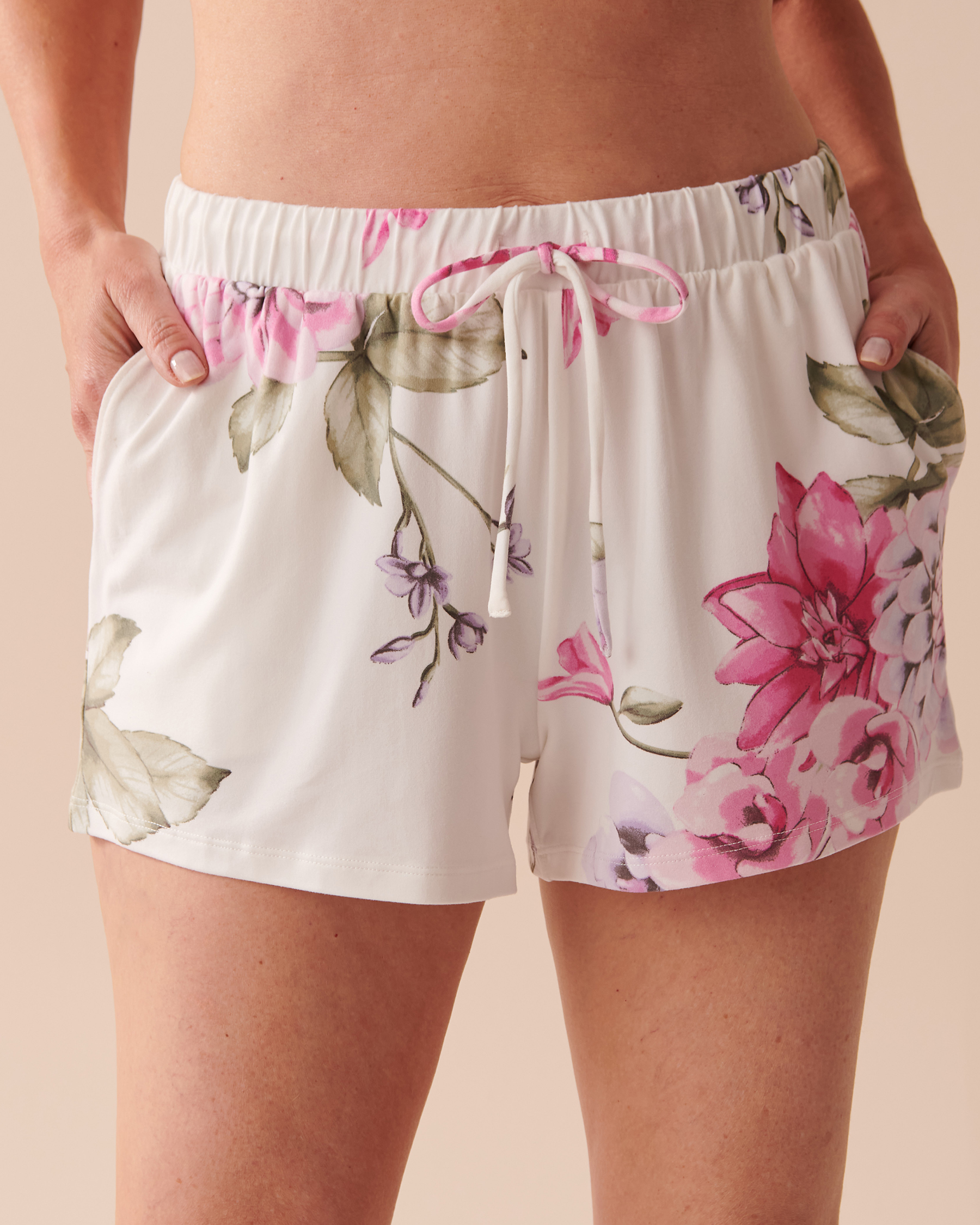 la Vie en Rose Women’s Peonies Garden Floral Super Soft Pajama Shorts