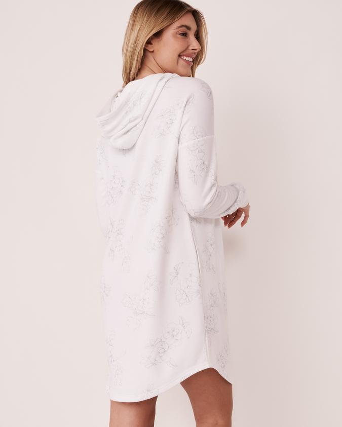 la Vie en Rose Women’s White Hooded Long Sleeve Dress