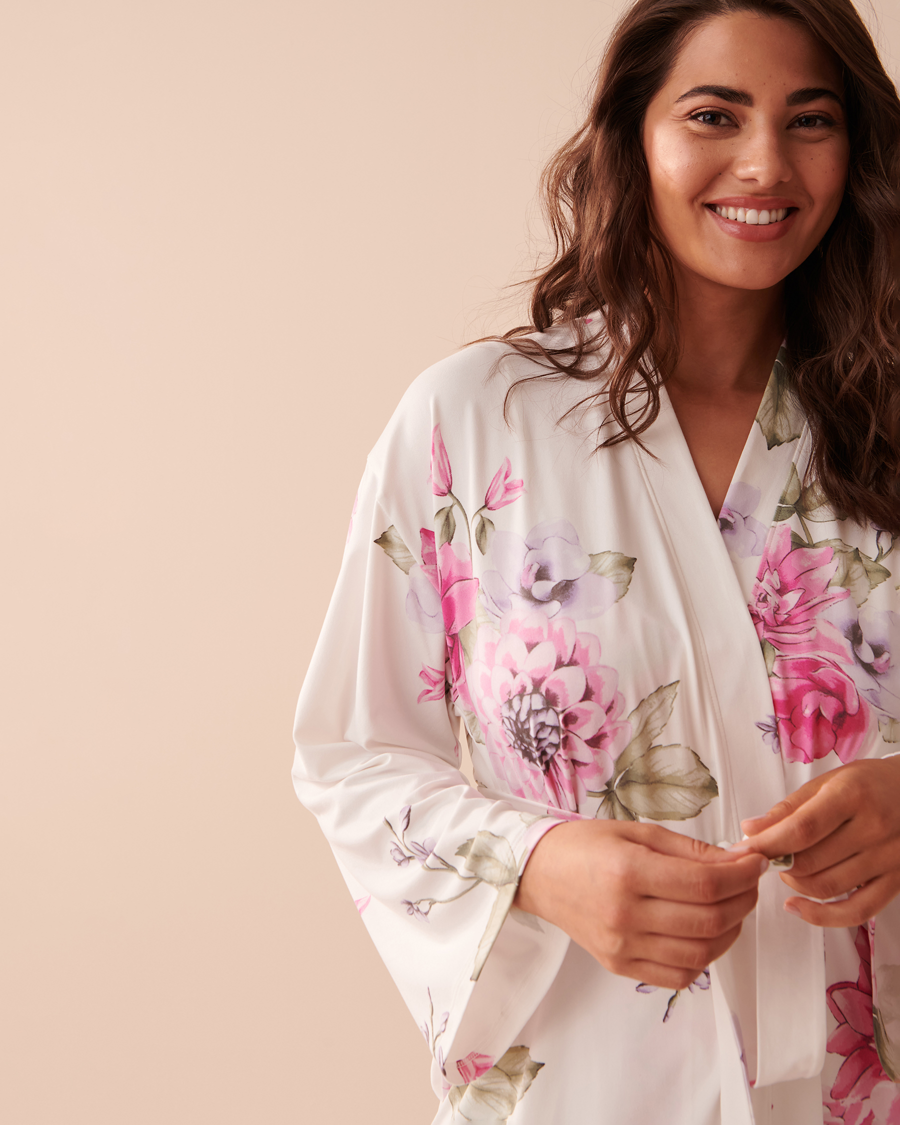 la Vie en Rose Women’s Peonies Garden Floral Super Soft Kimono