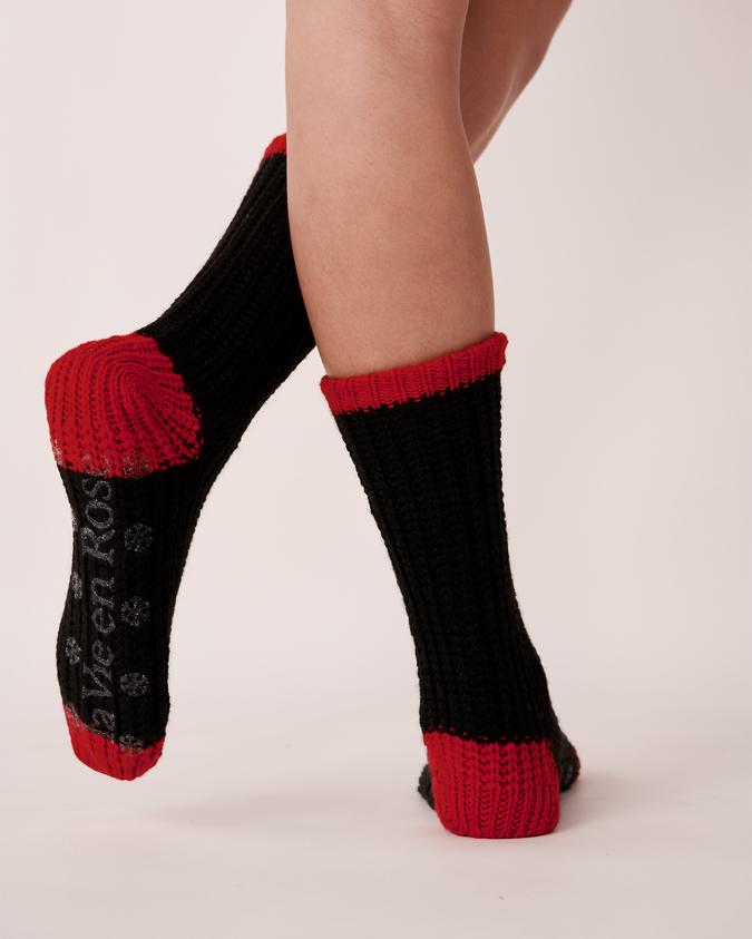 la Vie en Rose Women’s Black Knitted Socks with winter Embroidery