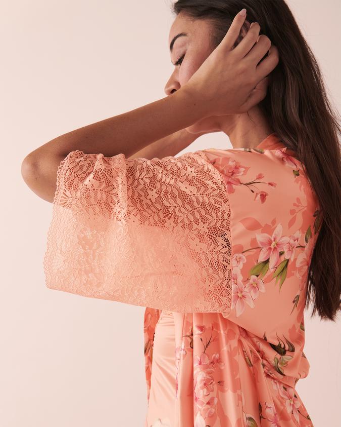 la Vie en Rose Women’s Peachy floral Recycled Fibers Lace Trim Kimono