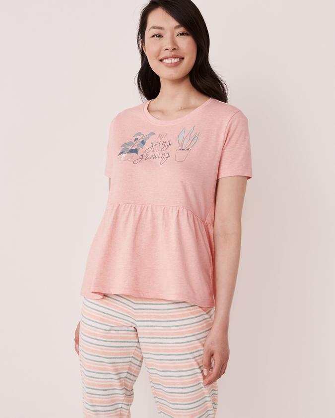 la Vie en Rose Women’s Pink Organic Cotton Scoop Neck T-shirt