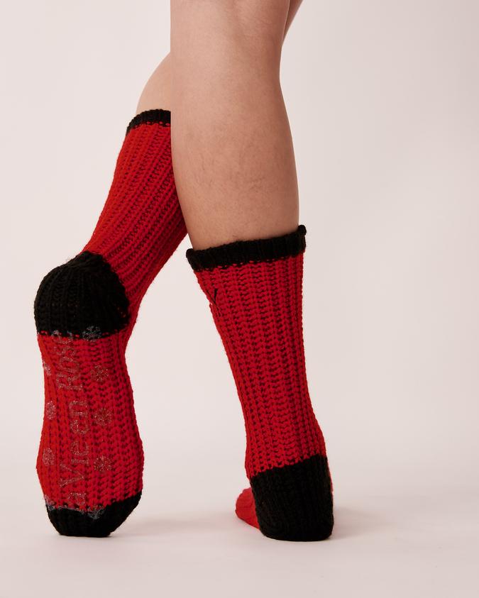 la Vie en Rose Women’s Candy red Knitted Socks with winter Embroidery