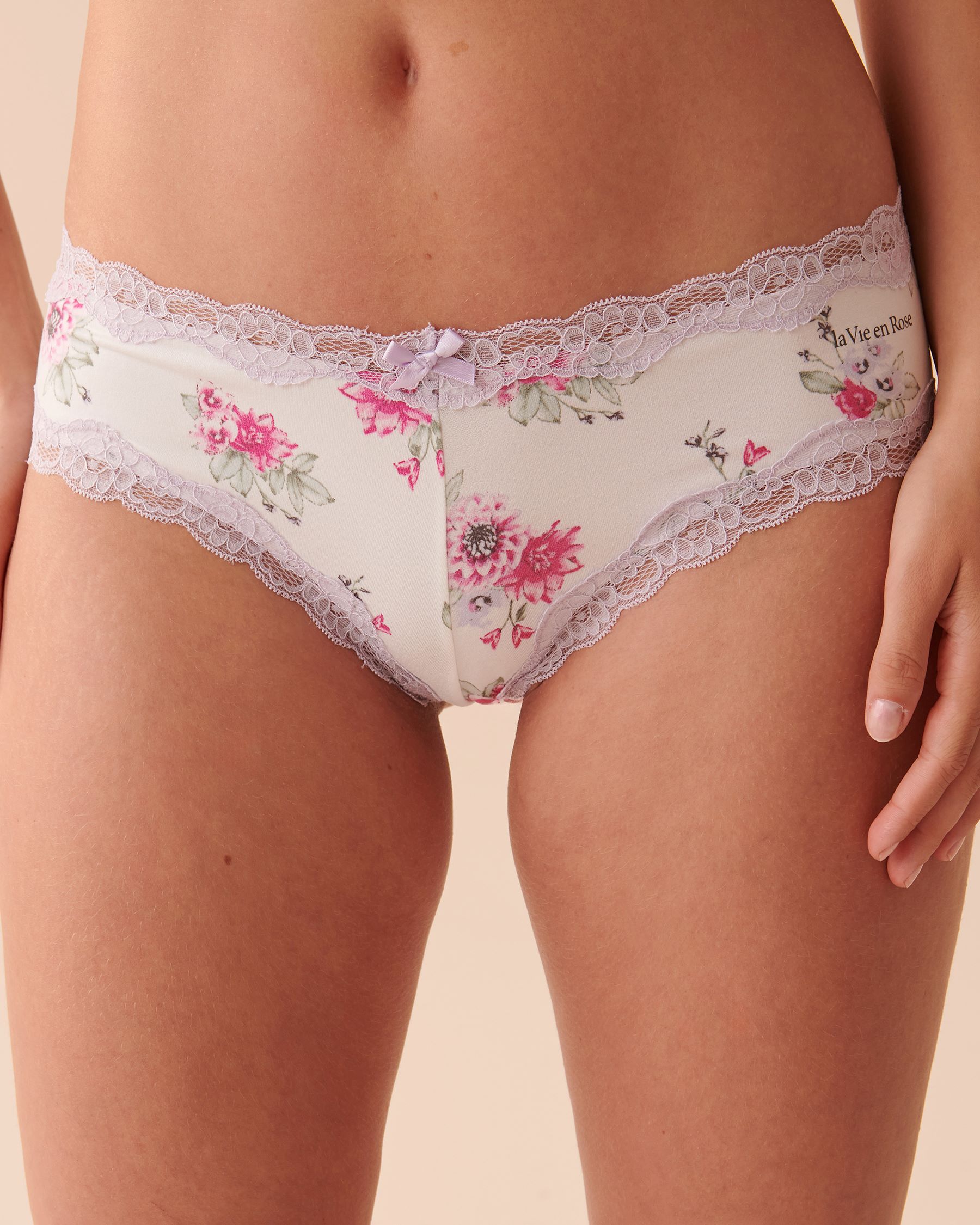 la Vie en Rose Women’s Peonies Garden Super Soft Lace Detail Cheeky Panty