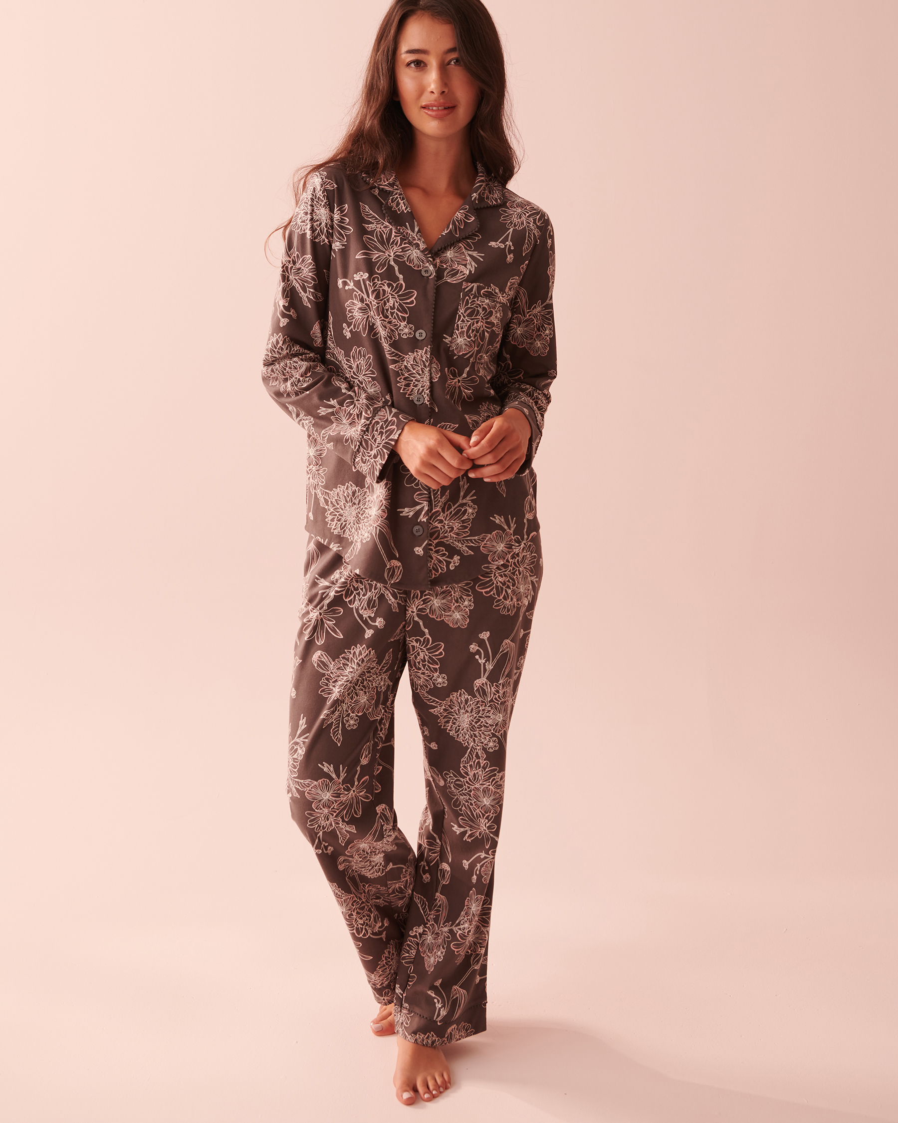 la Vie en Rose Women’s OUTLINED FLORAL Luxury Flannel Long Sleeve Shirt PJ Set