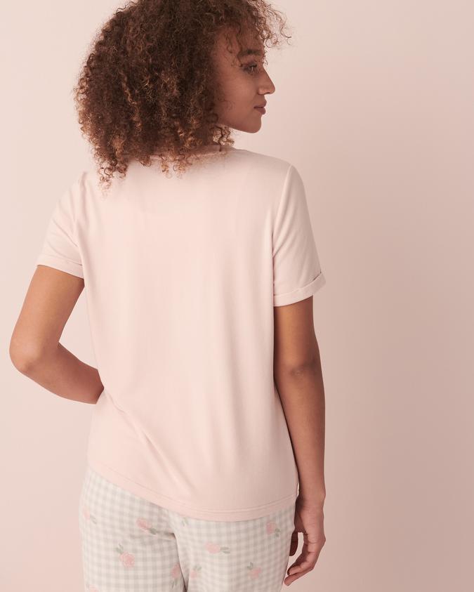 la Vie en Rose Women’s Pink Recycled Fibers V-neck T-shirt
