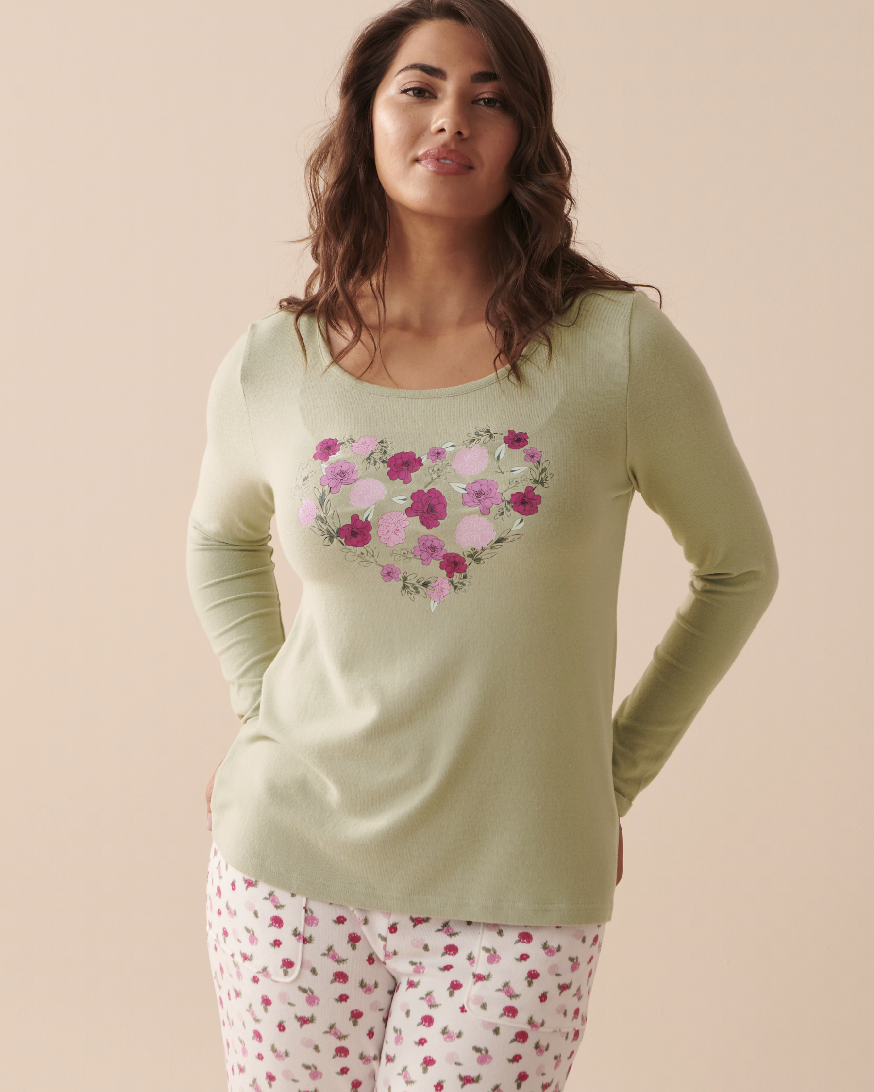 la Vie en Rose Women’s Soothing Sage Recycled Fibers Floral Long Sleeve Shirt