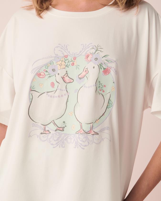 la Vie en Rose Women’s Snow white Super Soft Crew Neck T-shirt