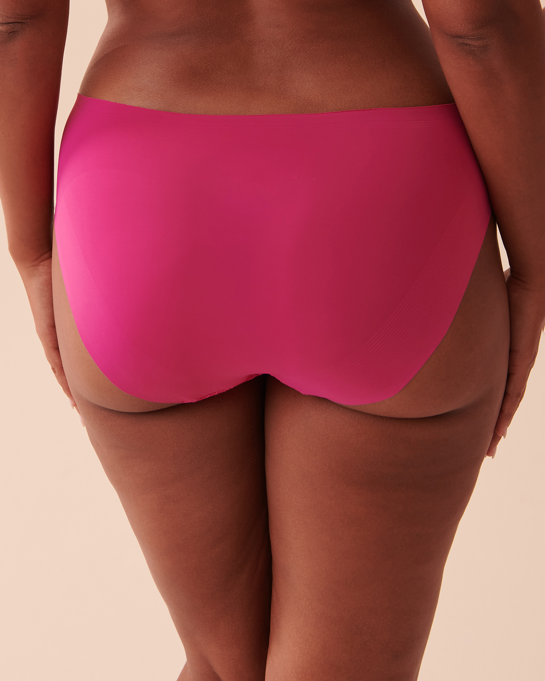 la Vie en Rose Women’s Shocking Pink Microfiber and Lace Sleek Back Bikini Panty