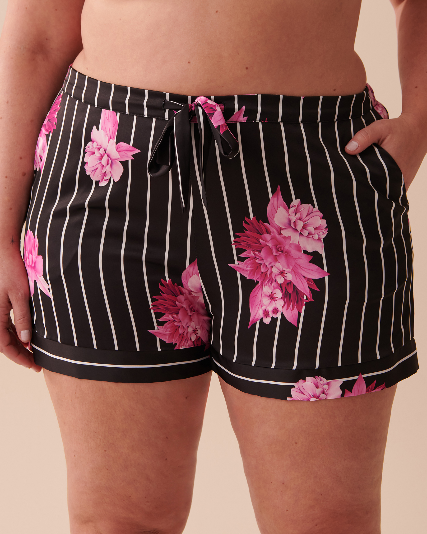 la Vie en Rose Women’s Bold Stripes Satin Shorts