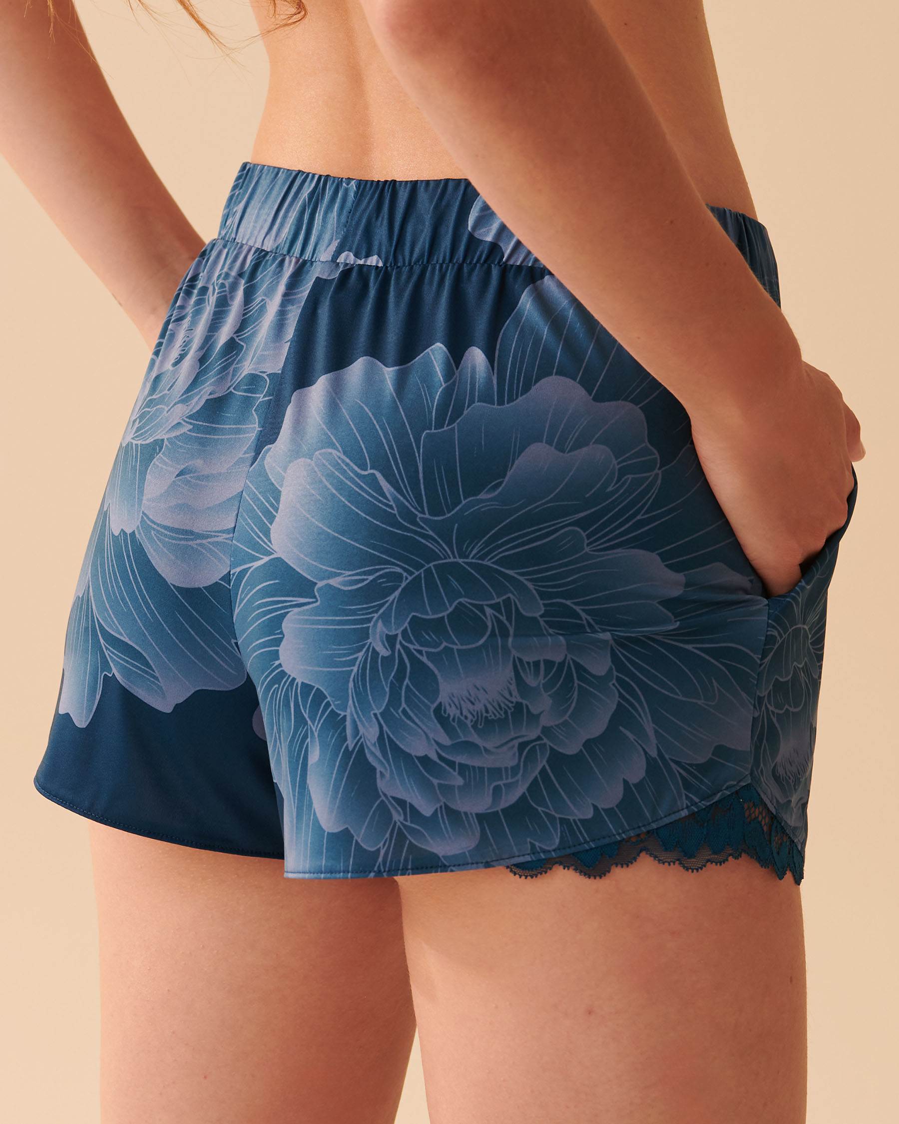 la Vie en Rose Women’s IMMERSIVE PEONY Recycled Fibers Lace Trim Shorts