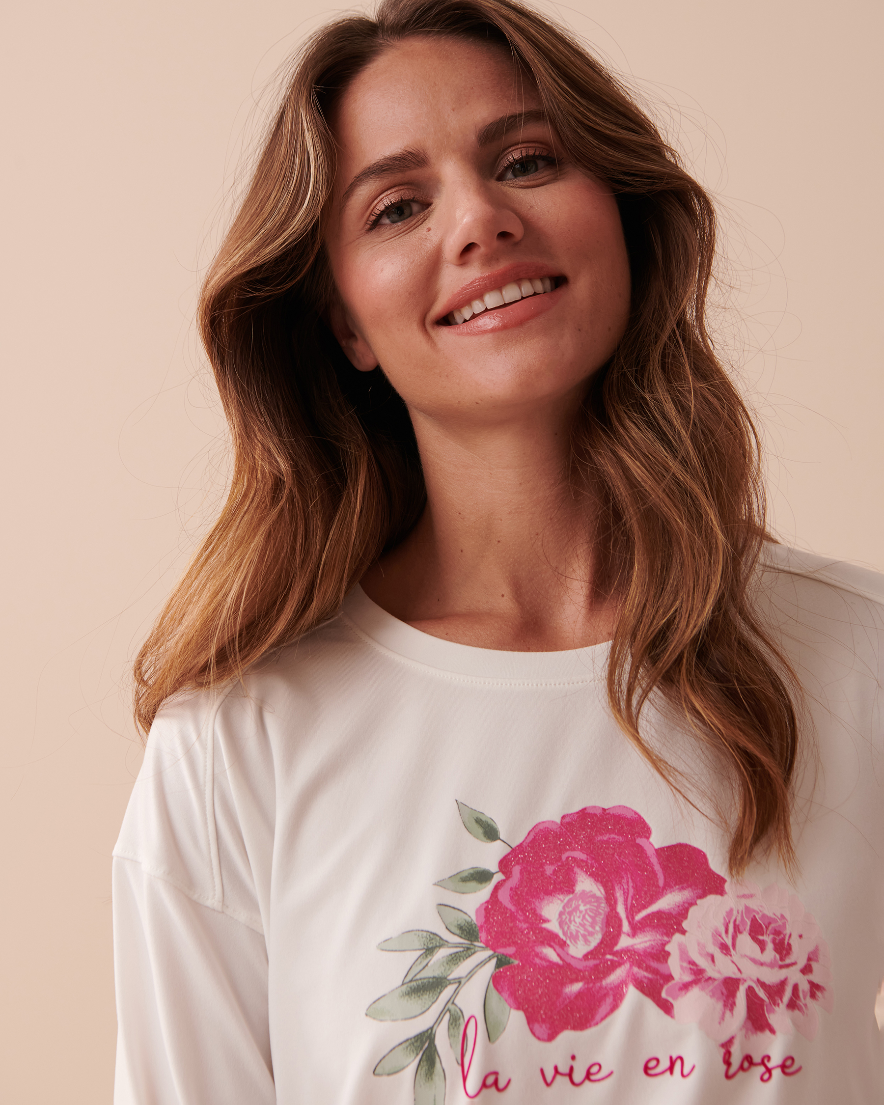 la Vie en Rose Women’s Pearly White Floral Super Soft Long Sleeve Shirt