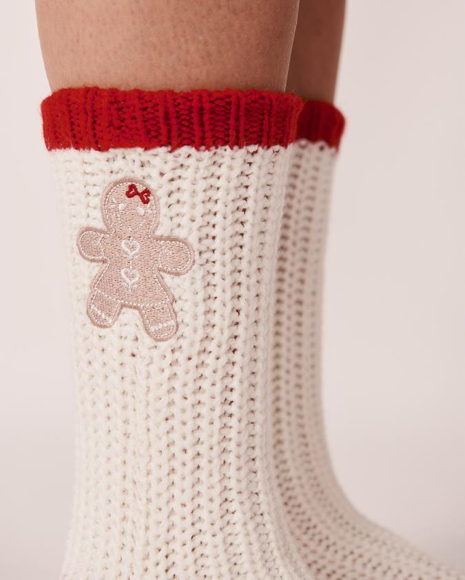 la Vie en Rose Women’s Snow white Knitted Socks with winter Embroidery